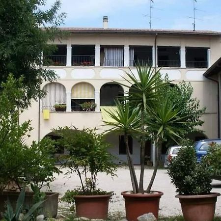 דירות Moniga del Garda Antico Convento מראה חיצוני תמונה
